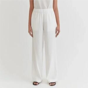 Women's Cuyana Linen Pleated Pants in White size XL Resortwear Quiet Luxury Boho